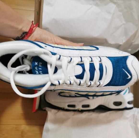 NWB NIKE AIR MAX Tailwind IV - Picture 7 of 8